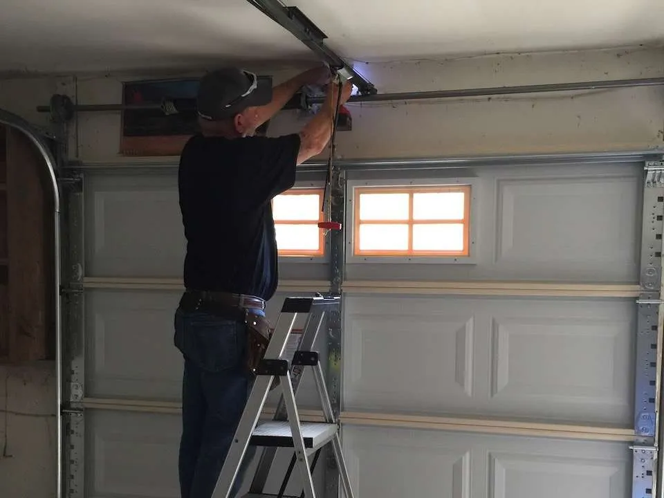 Award-winning Maxim Garage Door Technician in Dallas