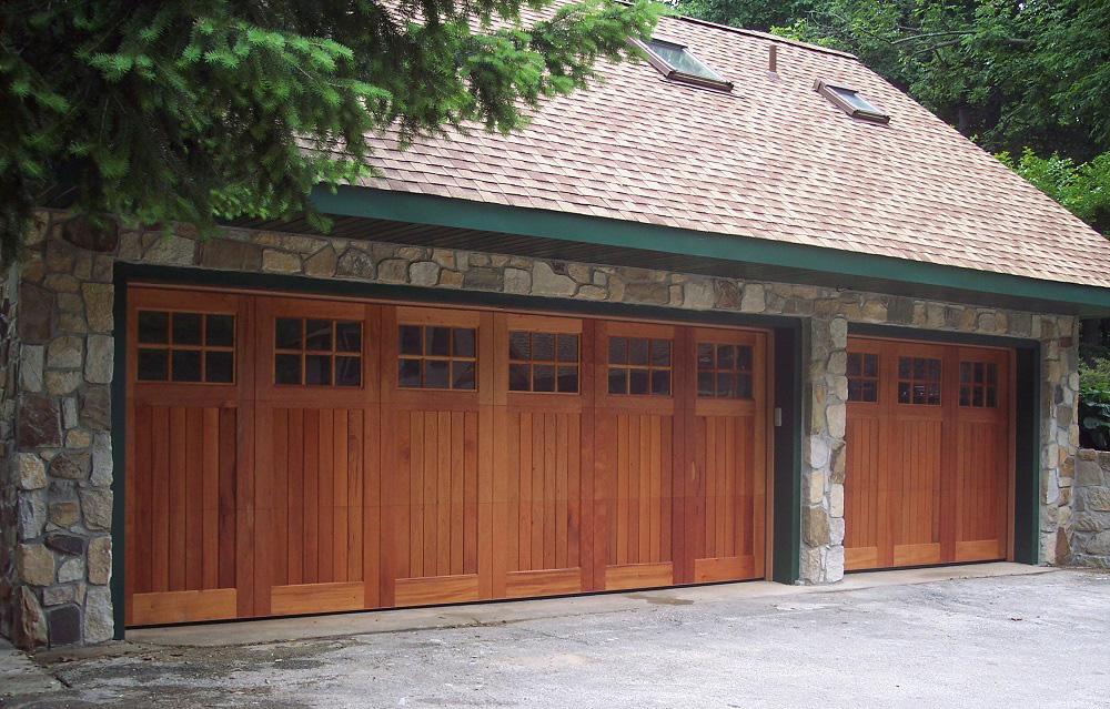 New garage door installation process